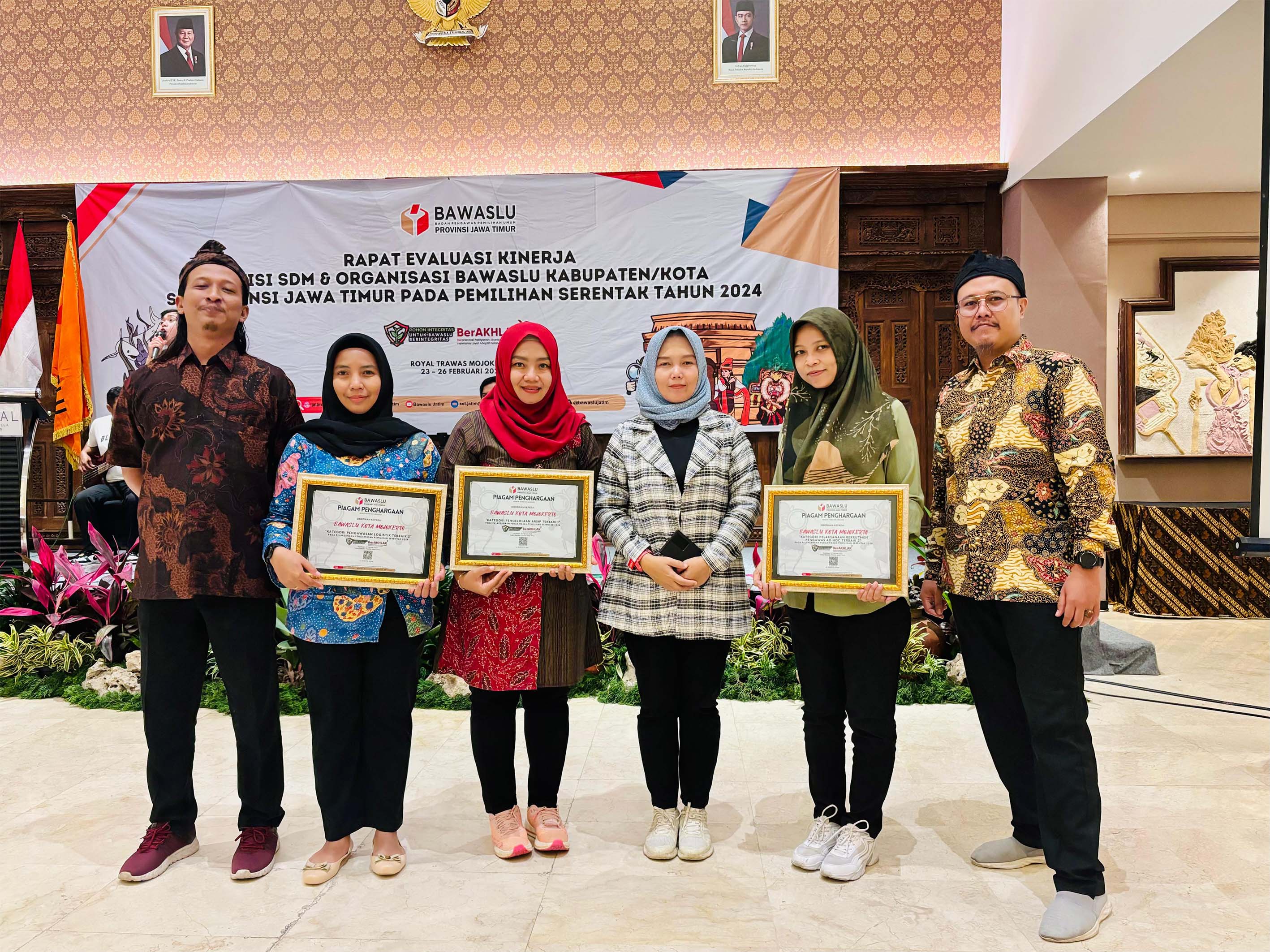 Bawaslu Kota Mojokerto Raih 3 Penghargaan