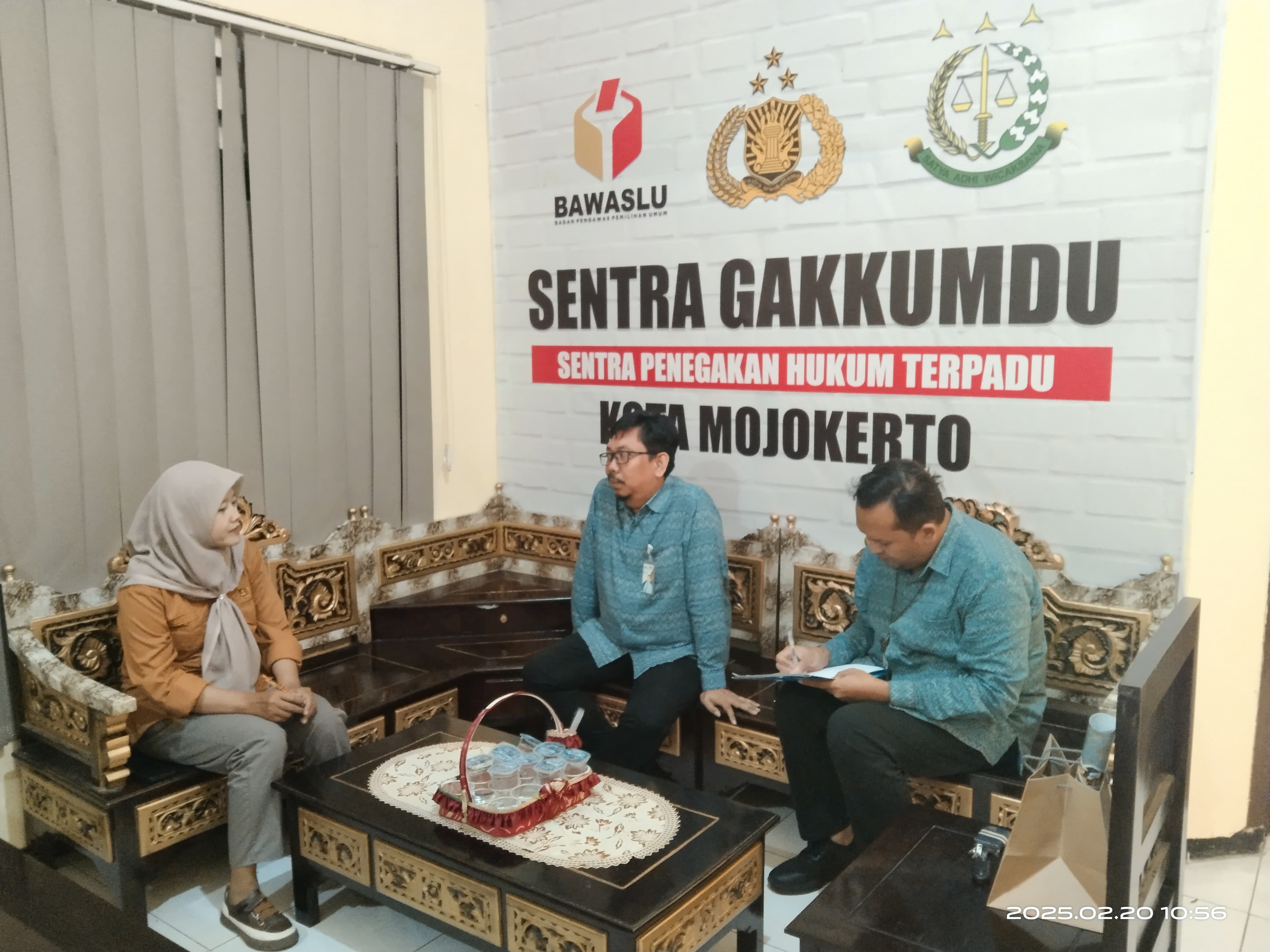 Bawaslu Kota Mojokerto menerima kunjungan dari BPJS Ketenagakerjaan