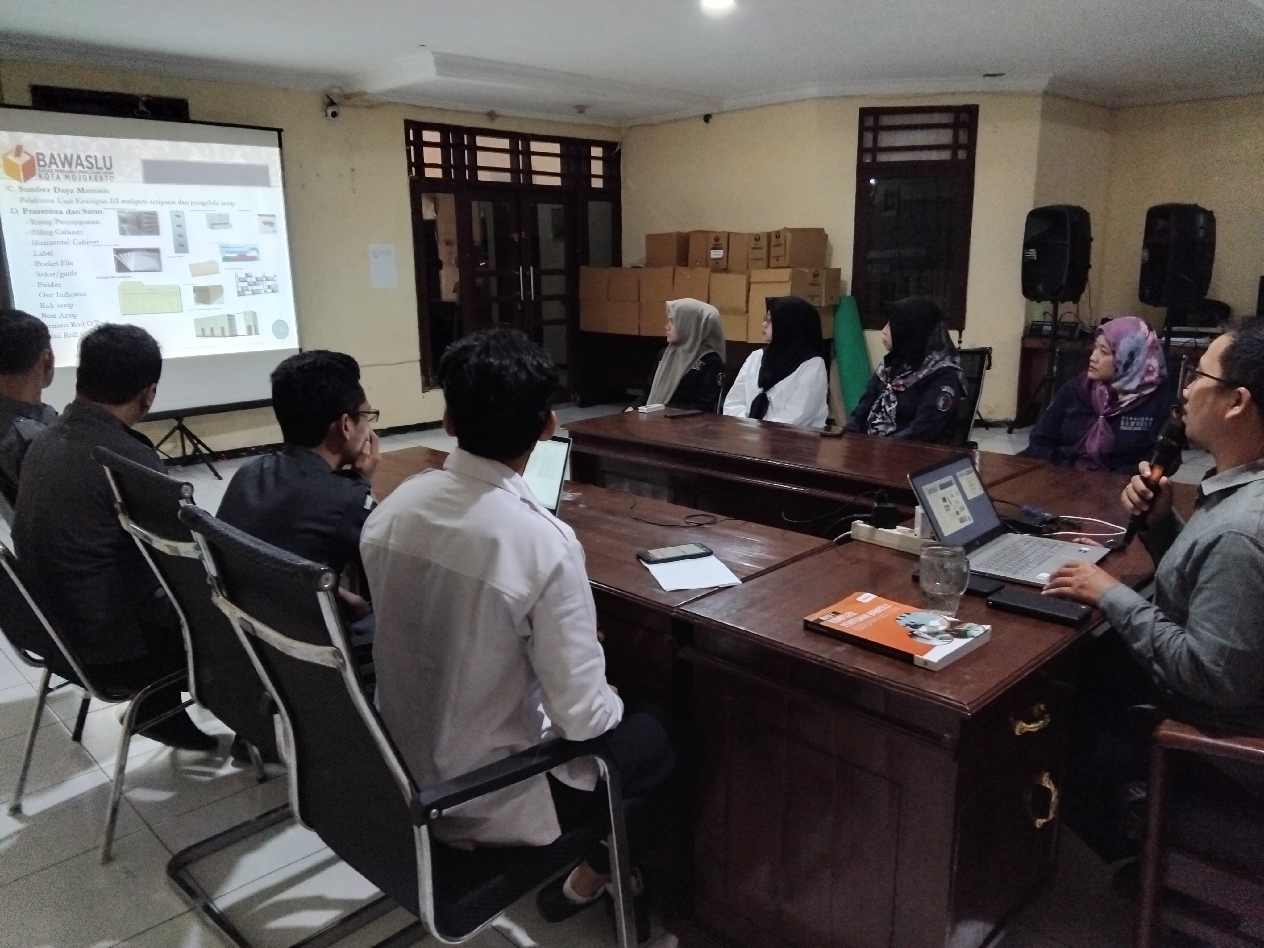 Baperan Edisi Arsip: Ilham Tegaskan Pentingnya Penataan dan Klasifikasi E-Arsip Bawaslu