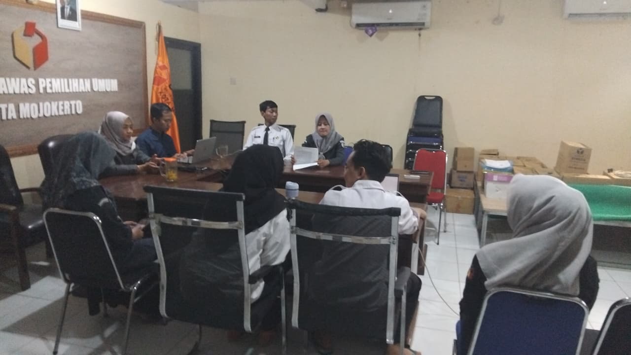 Peer Learning Vol. 5: Bawaslu Kota Mojokerto Perkuat Literasi Pengolahan Data