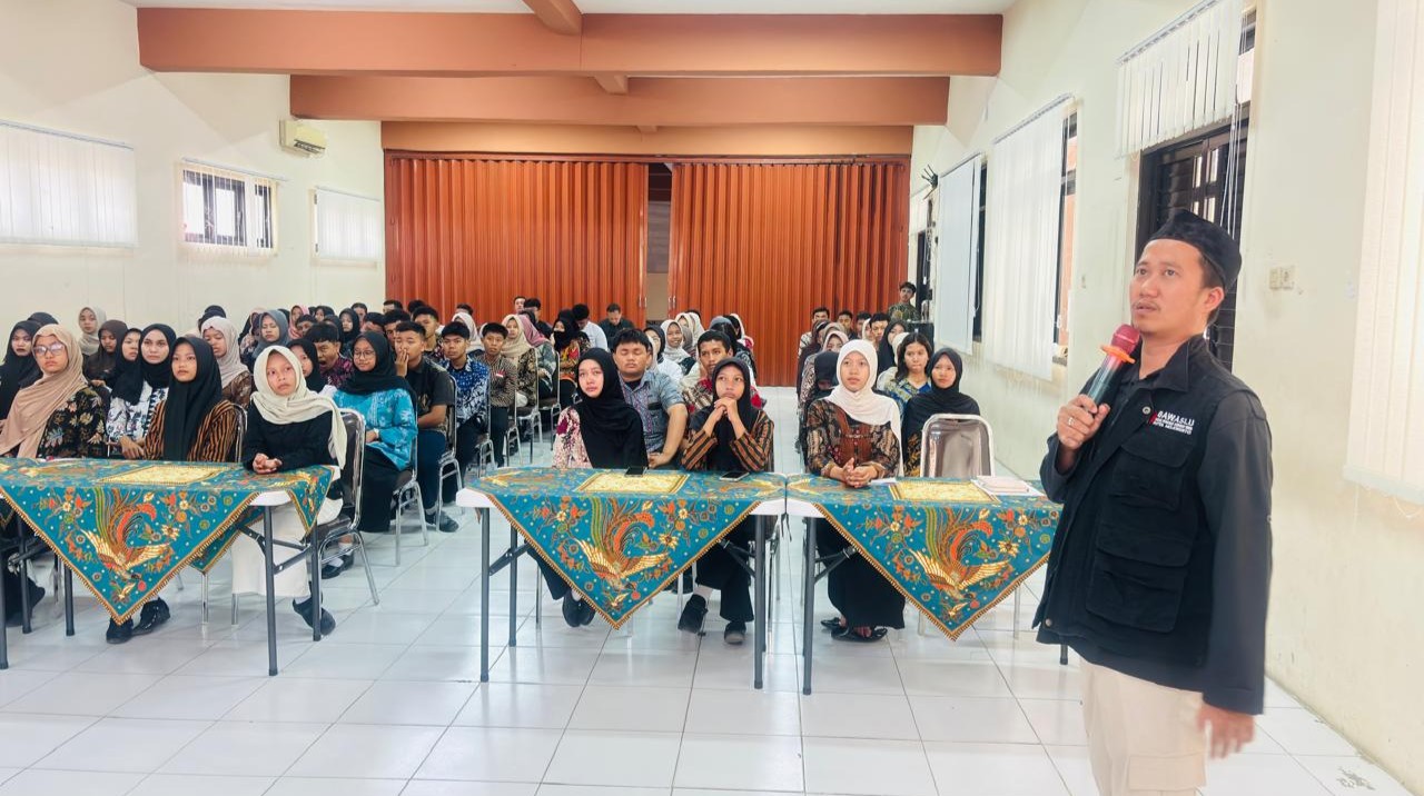 Bawaslu Kota Mojokerto Goes to School di SMKN 2 Mojokerto