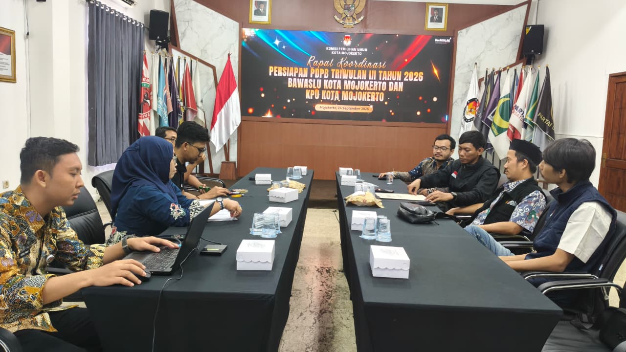Bawaslu Kota Mojokerto Koordinasi Pemutakhiran Data Pemilih