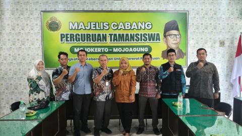 Bawaslu Kota Mojokerto Bahas Rencana Kerja Sama dengan Politeknik Internasional Tamansiswa