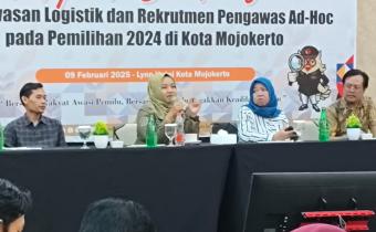 Pengawas Ad-Hoc telah bekerja keras: Bawaslu Kota Mojokerto Berikan Apresiasi