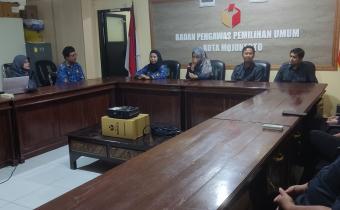 Ilham Ajak Bekerja Maksimal Agar Mencatat Sejarah Pemilu Yang Berkualitas