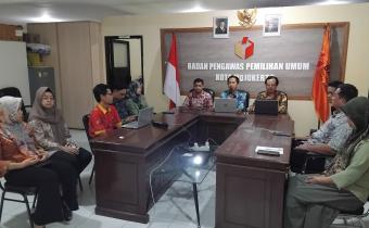 Bawaslu Kota Mojokerto Gelar Baperan, Perkuat Pemahaman Klasifikasi Arsip