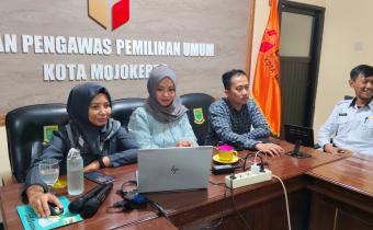 Cangkrukan Demokrasi Seri 5: Bawaslu Kota Mojokerto Perkuat Peran Strategis Humas Datin